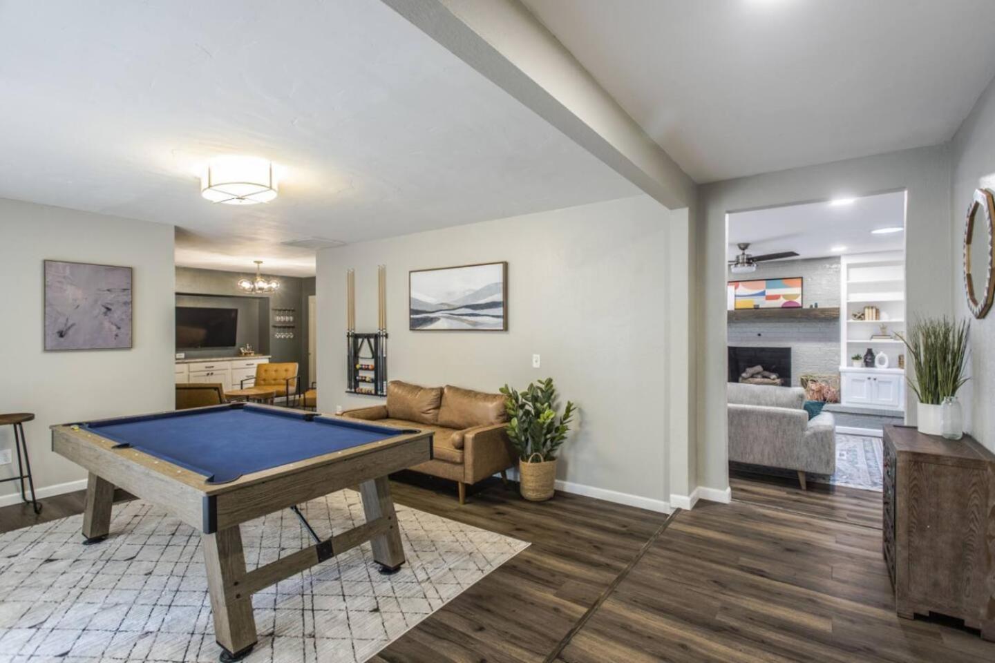 New Hummingbird Haven - Nw Okc, Billiards, Firepit Villa Oklahoma City Eksteriør billede